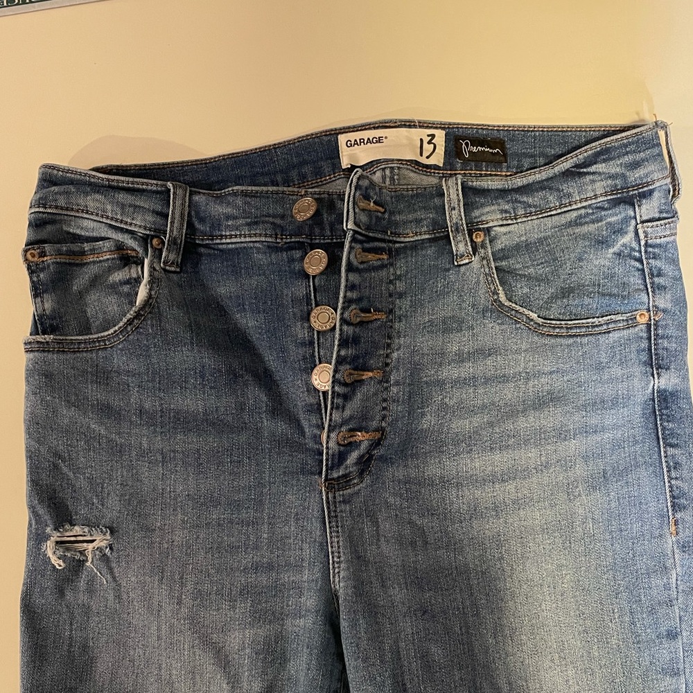 Skinny High Rise Light Wash Jeans - Picture 2 of 4